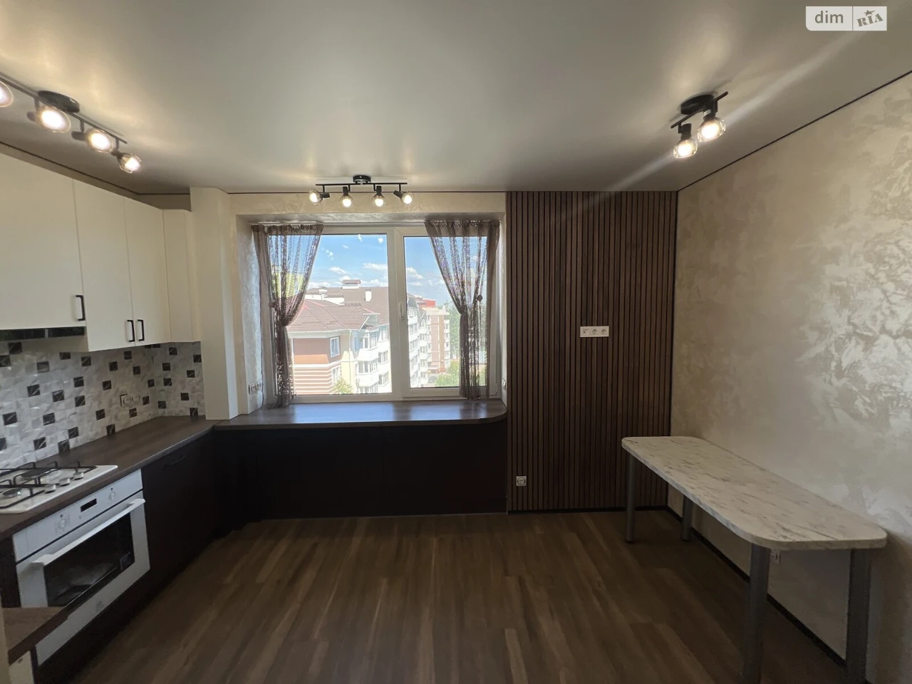 Продаж Квартира Романівка