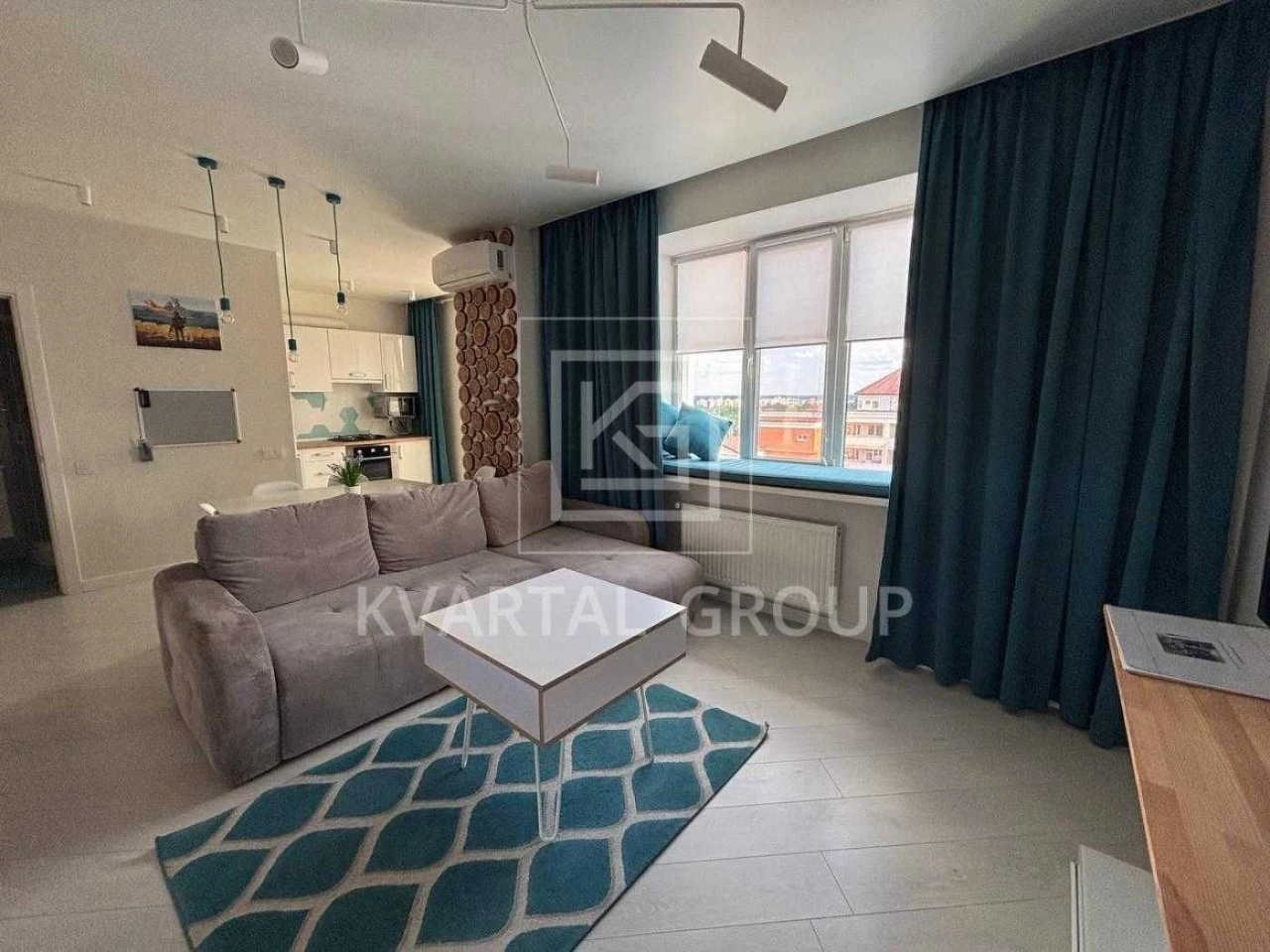 Stylish Apartment in the City Center with a Private Terrace