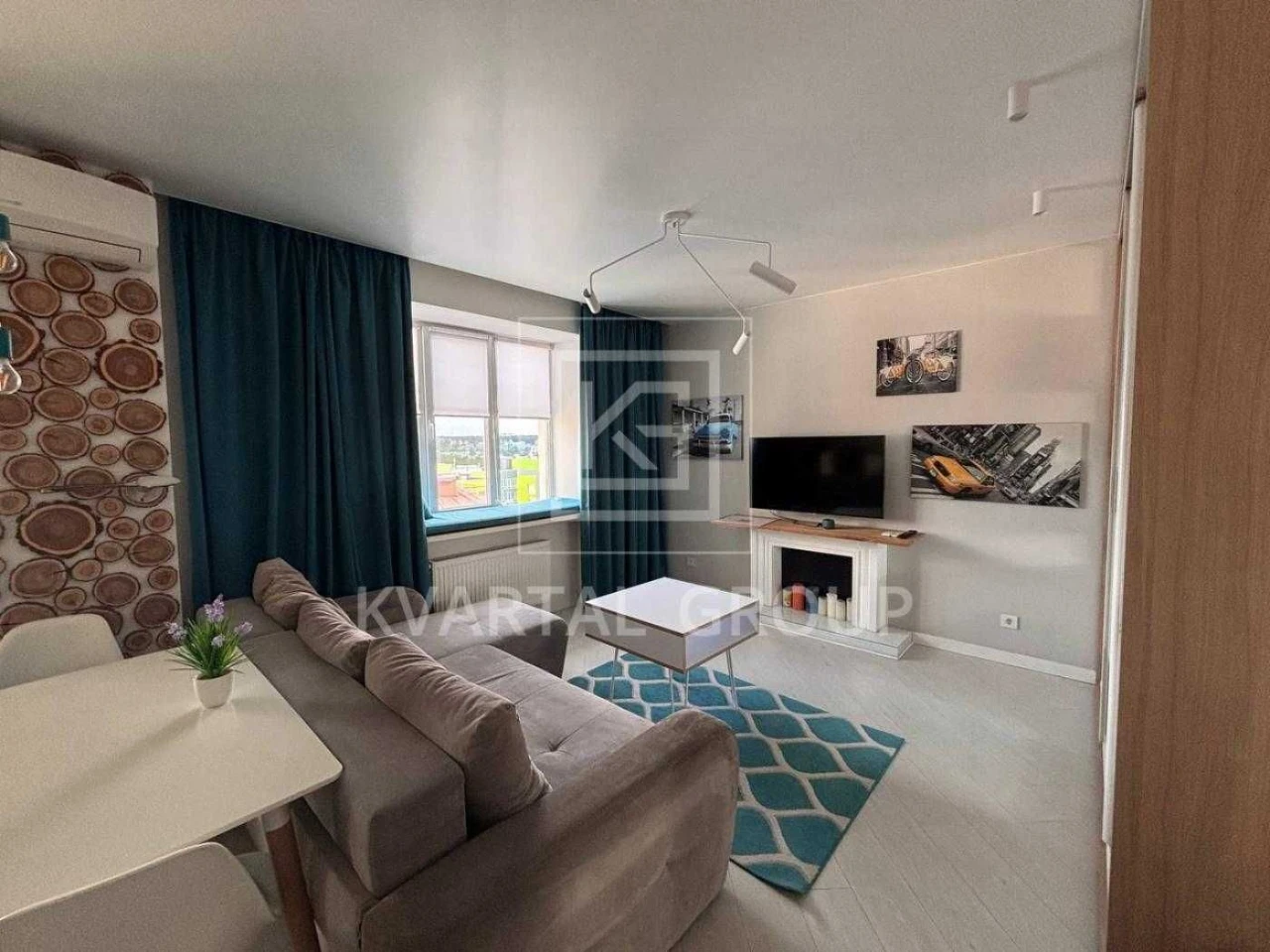 Stylish Apartment in the City Center with a Private Terrace