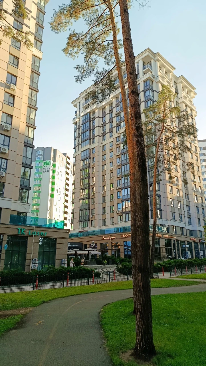 Продаж! 2 к  квартира в Центральний 2 під чистовий ремонт. Ц