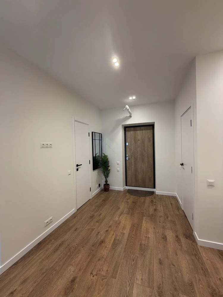 FOR SALE 1-bedroom apartment renovated in Synergy City Gas heating