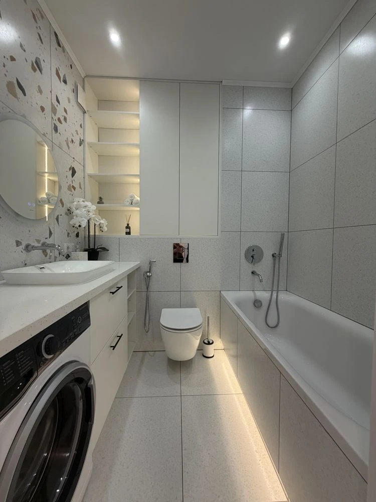 FOR SALE 1-bedroom apartment renovated in Synergy City Gas heating