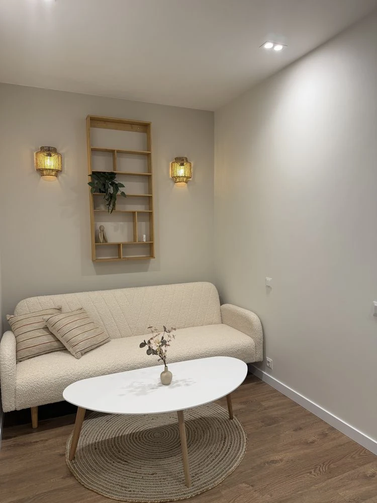 FOR SALE 1-bedroom apartment renovated in Synergy City Gas heating