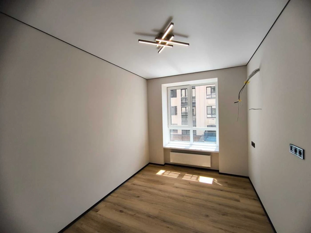 Sale of a 2-bedroom apartment renovated in a business class residential complex