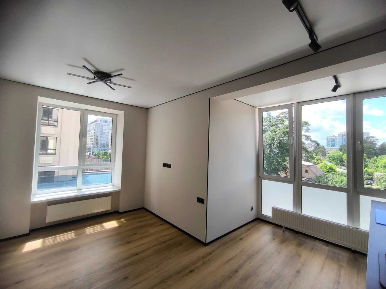 Sale of a 2-bedroom apartment renovated in a business class residential complex