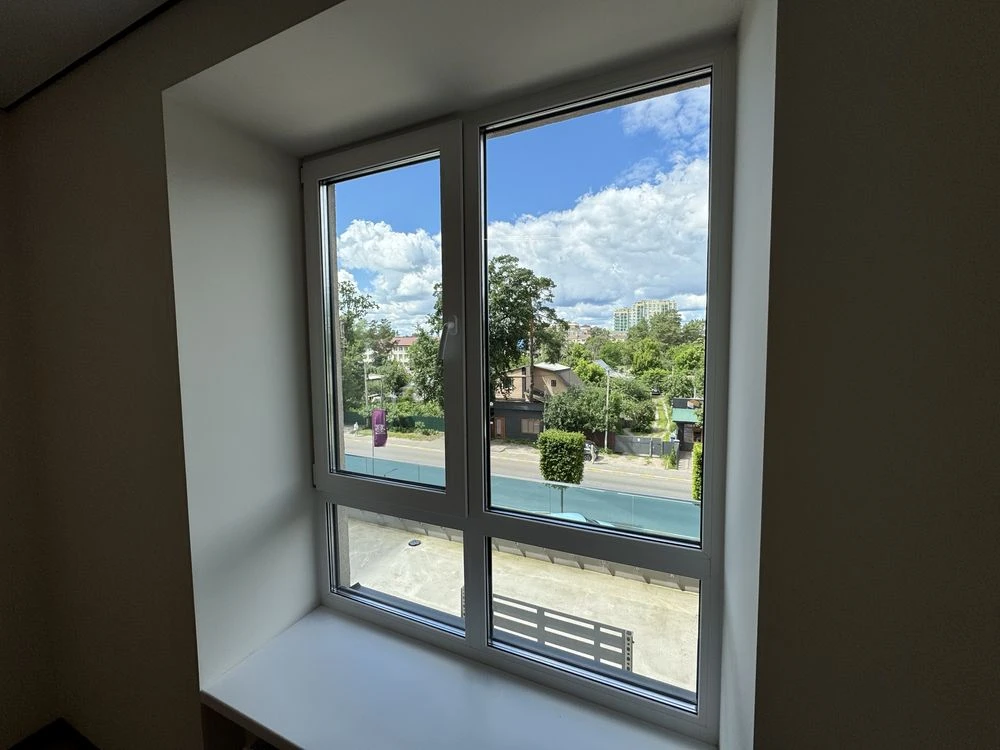 Two-bedroom apartment with new renovation! Irpin'