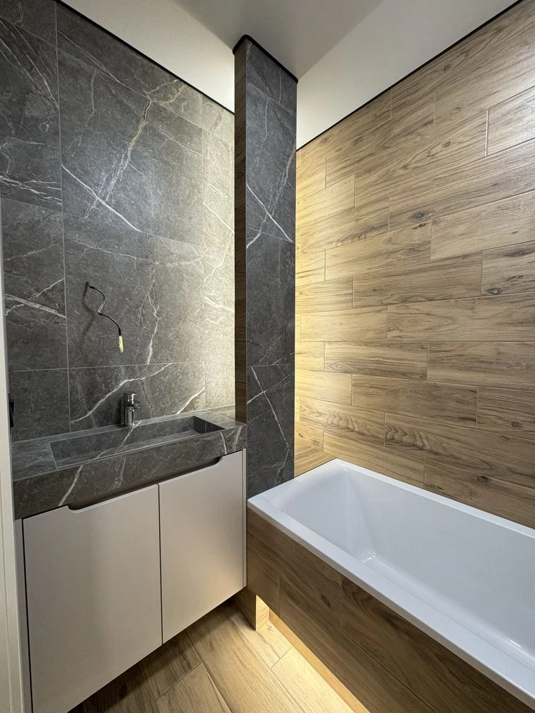 Two-bedroom apartment with new renovation! Irpin'