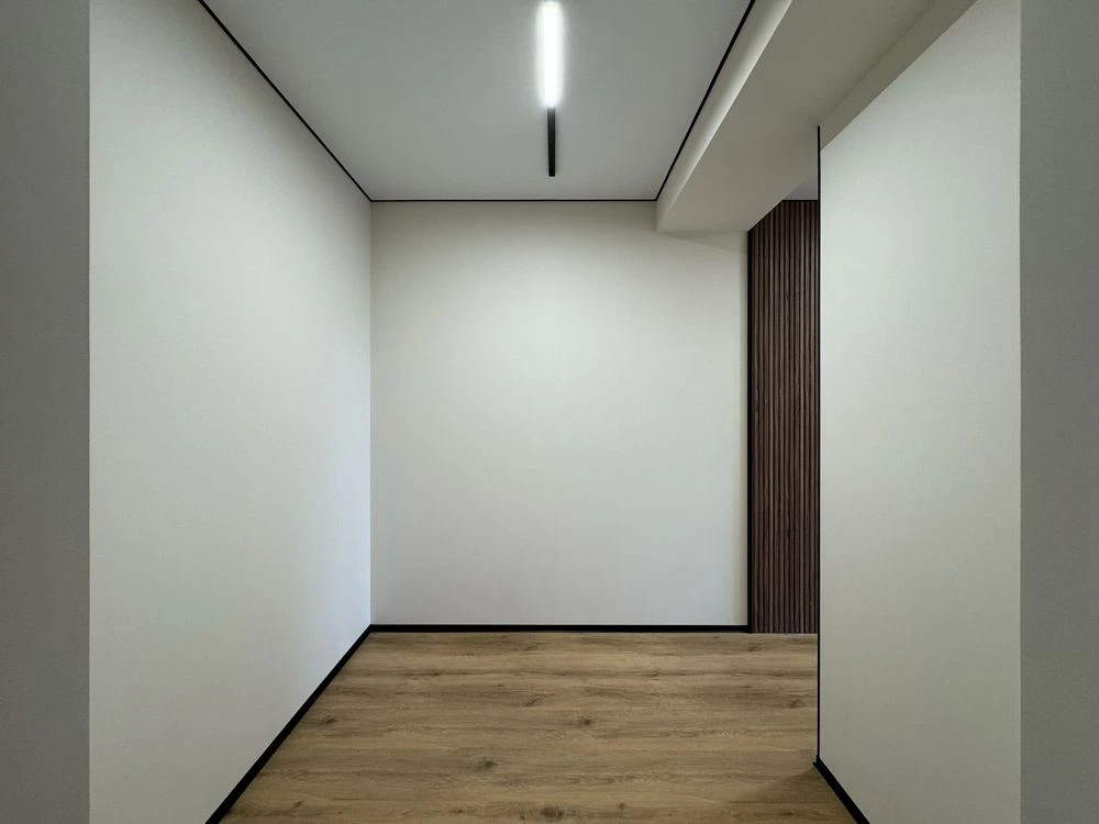 Two-bedroom apartment with new renovation! Irpin'