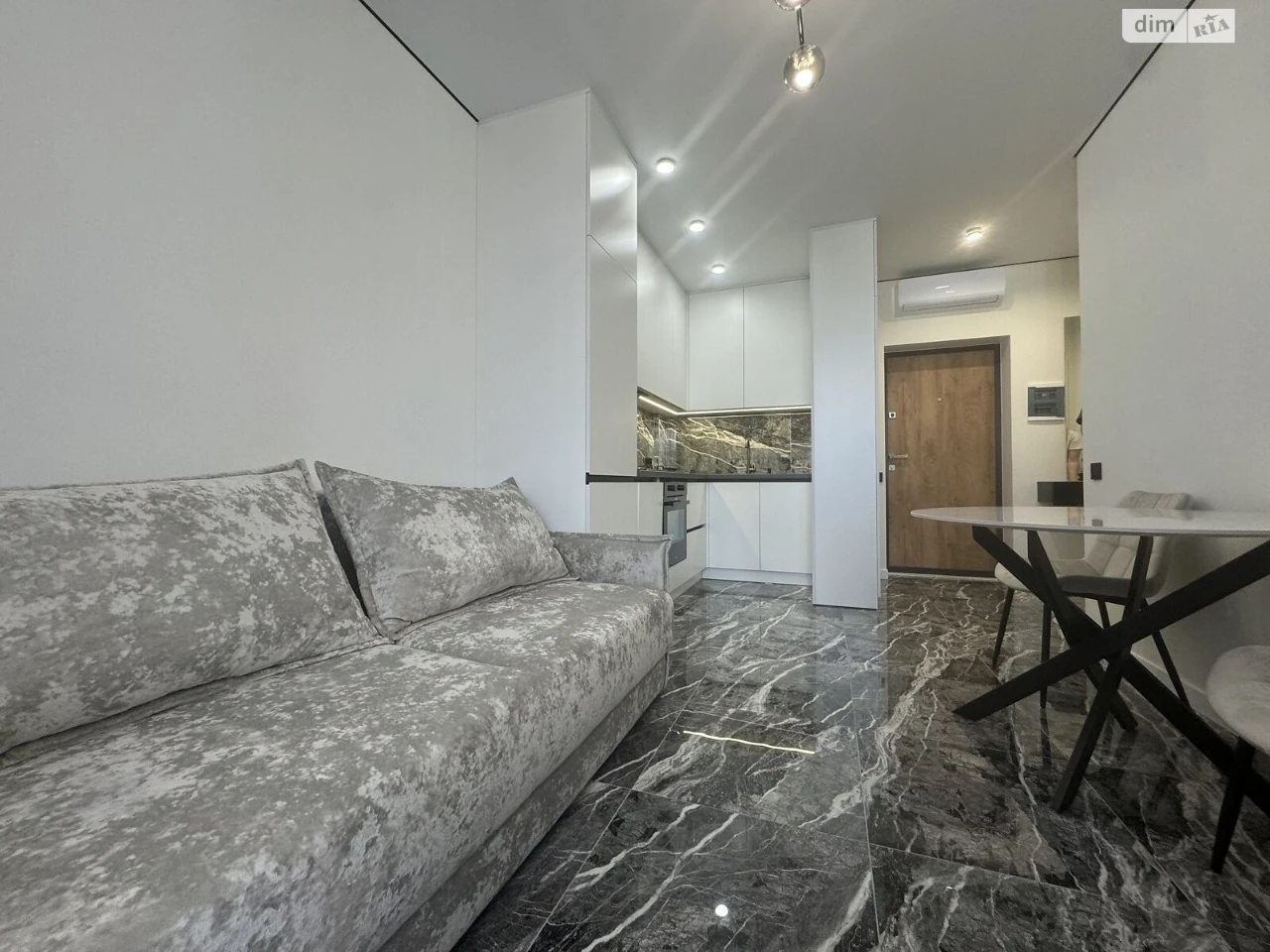 Apartment for Sale in Romanivka