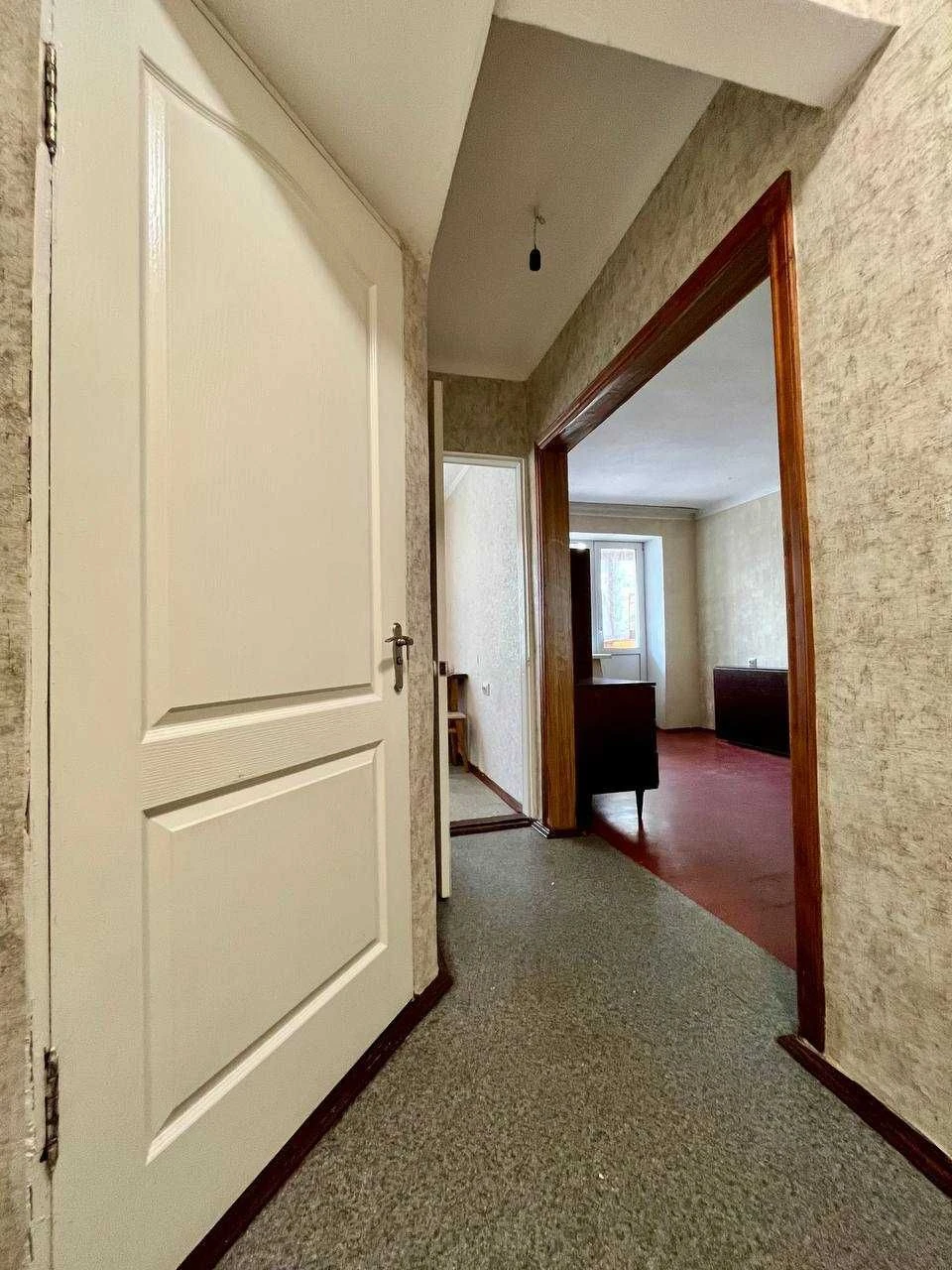 Appt. 2%. 1 bed with balcony. Garage included.