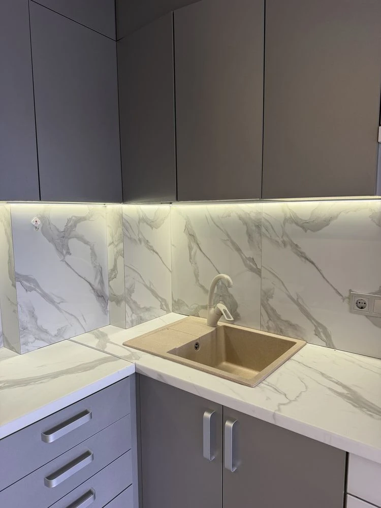 Продам 1-кімнатну квартиру, 38 м² з ремонтом, ЖК ДеЛюкс