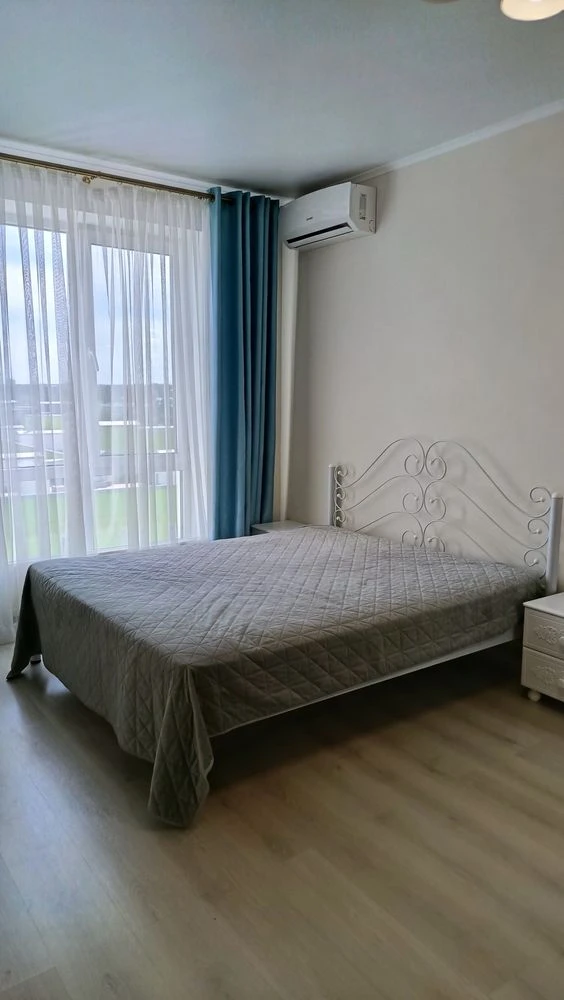 Продаж 1-кімнатної квартири з ремонтом, 36 м², Газ, мін