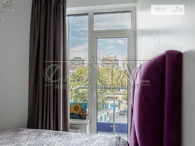 For sale 2-room apartment 71 sq. m. on Laboratornyi 7 • ID 346
