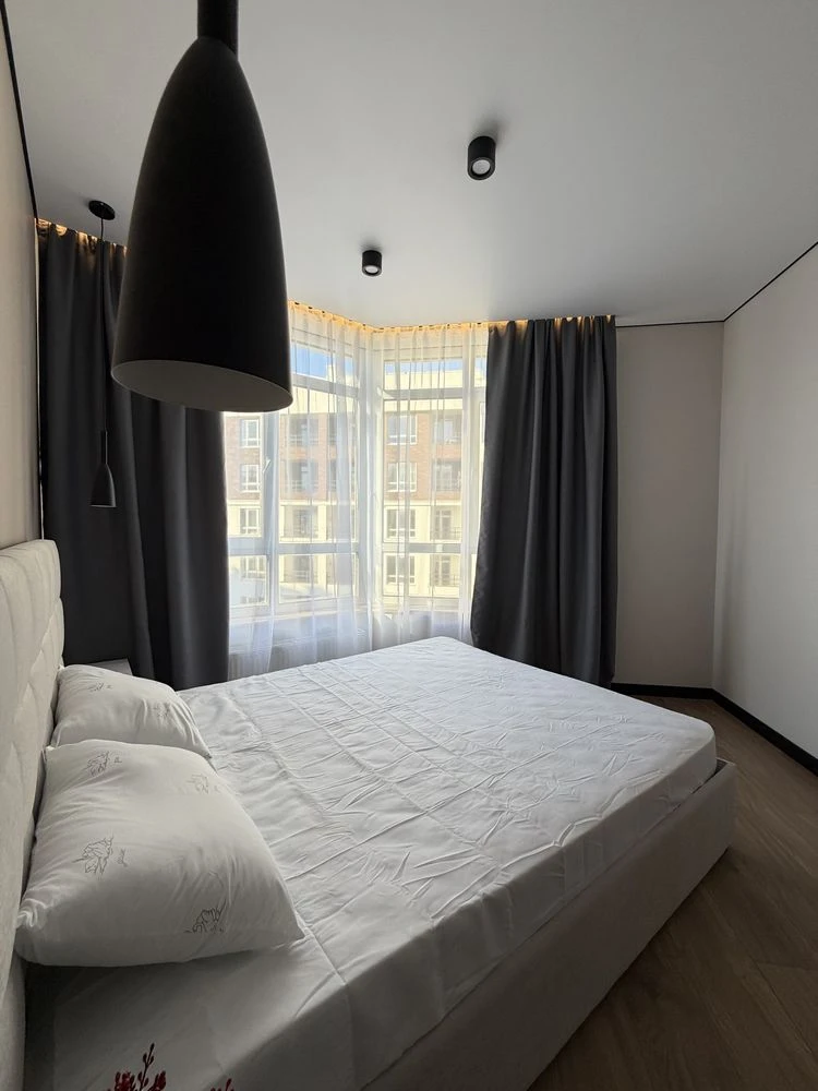 Stylish Euro 2-room apartment with new renovation in Synergy City Residence!