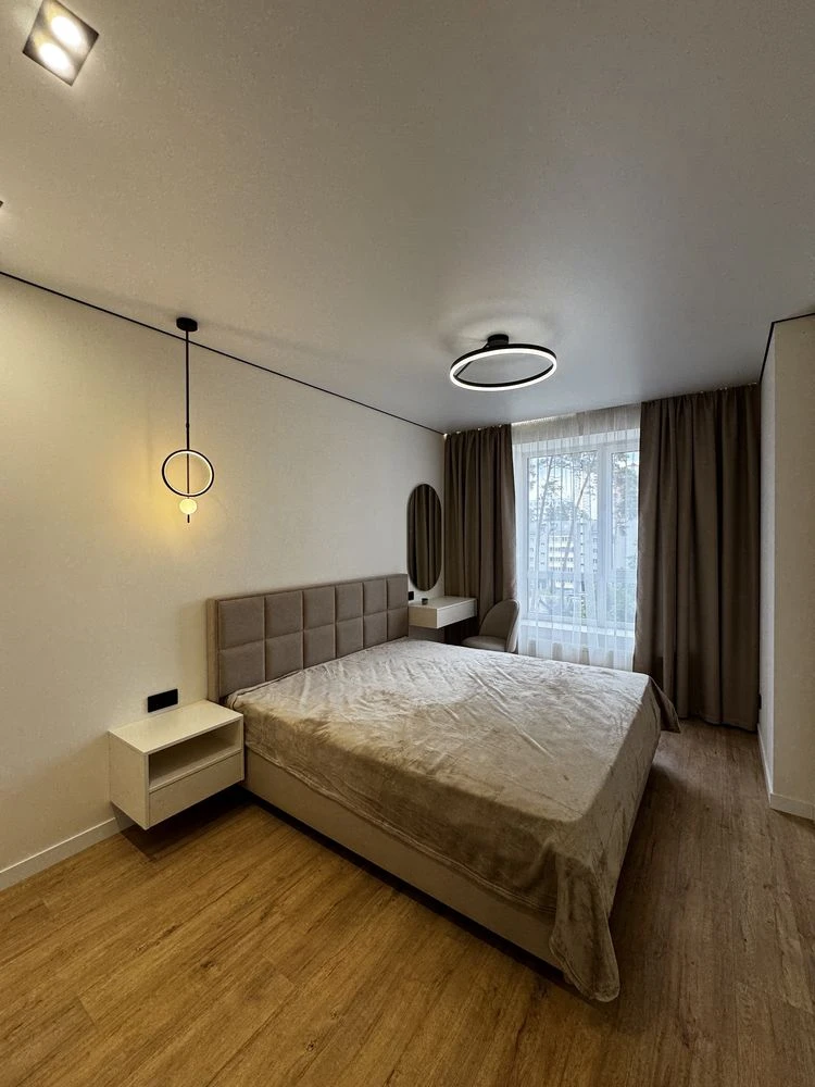 Квартира-студія без комиссии в центре города