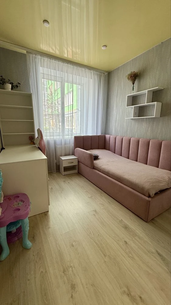 2-room apartment in a developed area! Everything nearby! 2% State Taxes