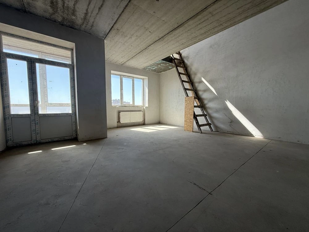 Penthouse with a terrace in the CENTER of Irpin! Sale