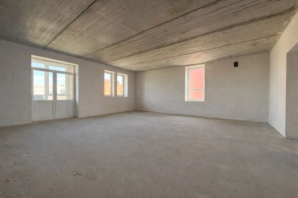 Penthouse with a terrace in the CENTER of Irpin! Sale