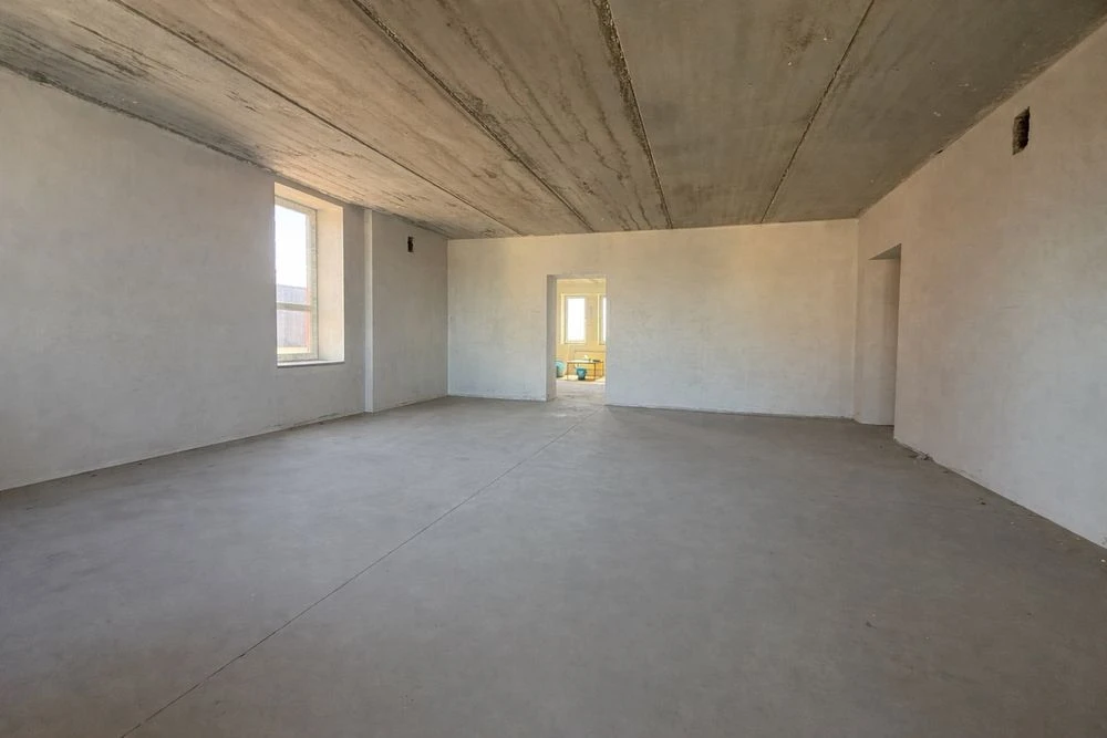 Penthouse with a terrace in the CENTER of Irpin! Sale