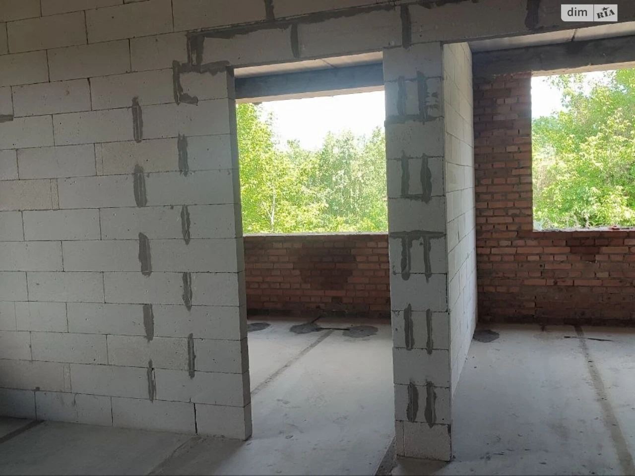 Apartment for Sale in Romanivka