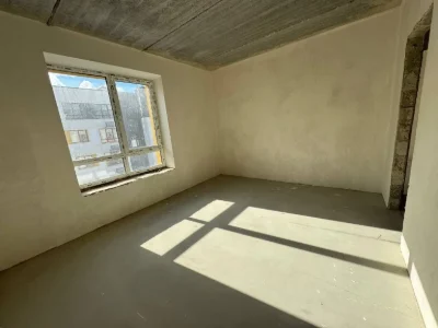 1-bedroom apartment in the ЖК Молодість residential complex with independent heating