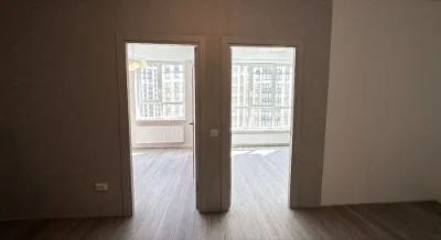 VPO Apartment! 2-room apartment renovated for oneself! Central Park