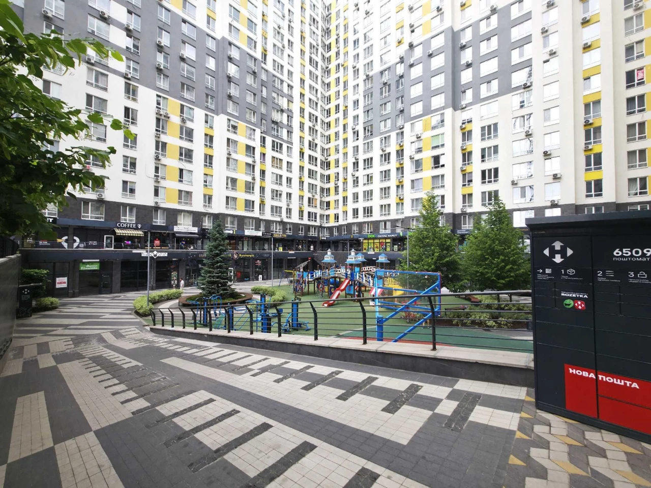Studio Kitchen 24sqm! Selling a fantastic 2-room apartment 64sqm with a DO.