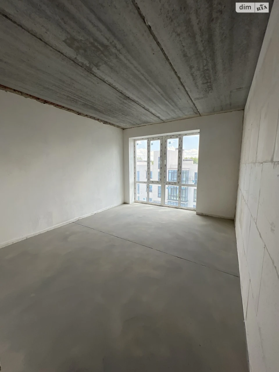 Apartment for Sale in Romanivka