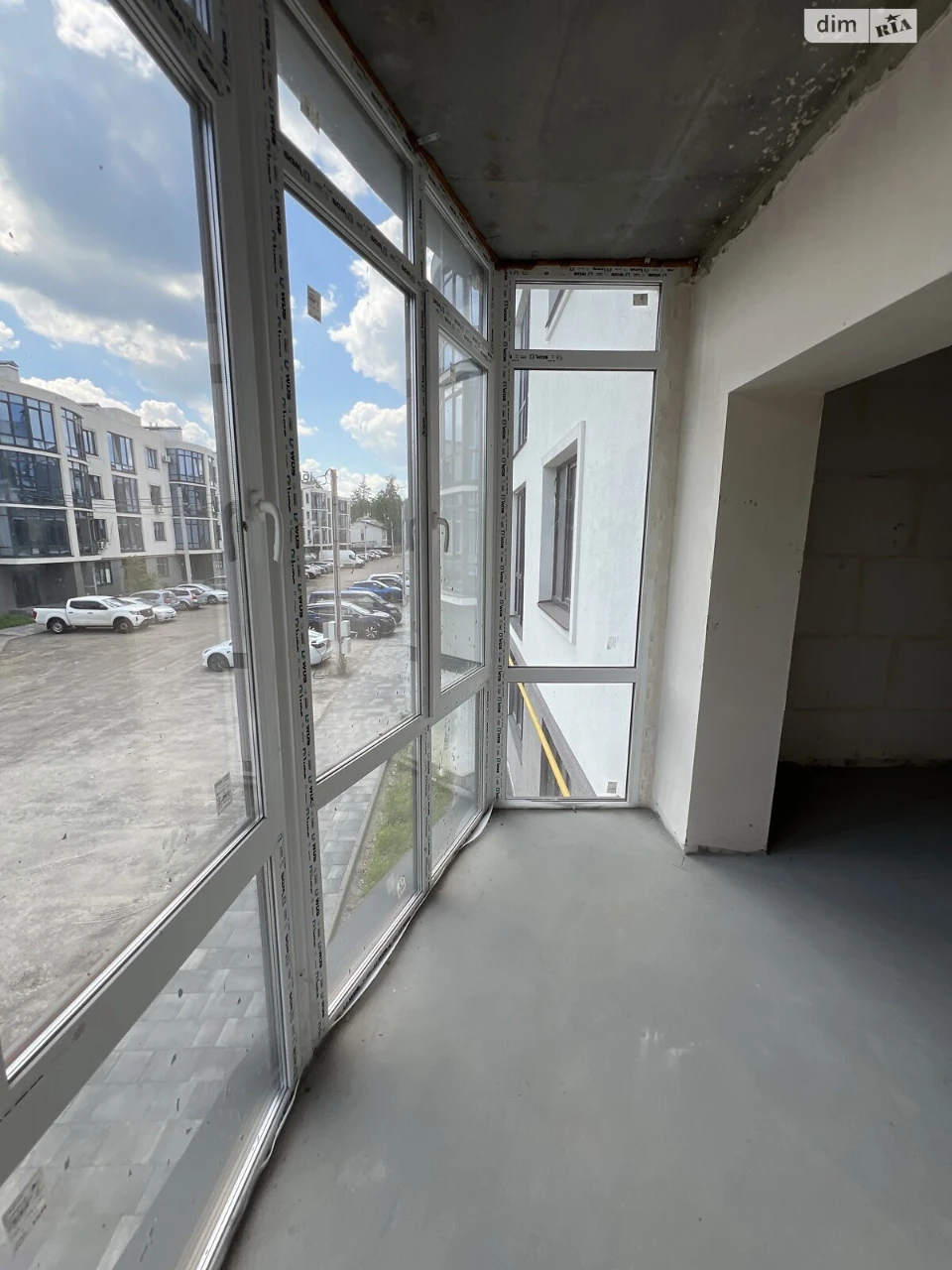 Apartment for Sale in Romanivka