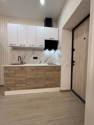 Affordable Apartment with Quality Renovation Near the Waterfront!