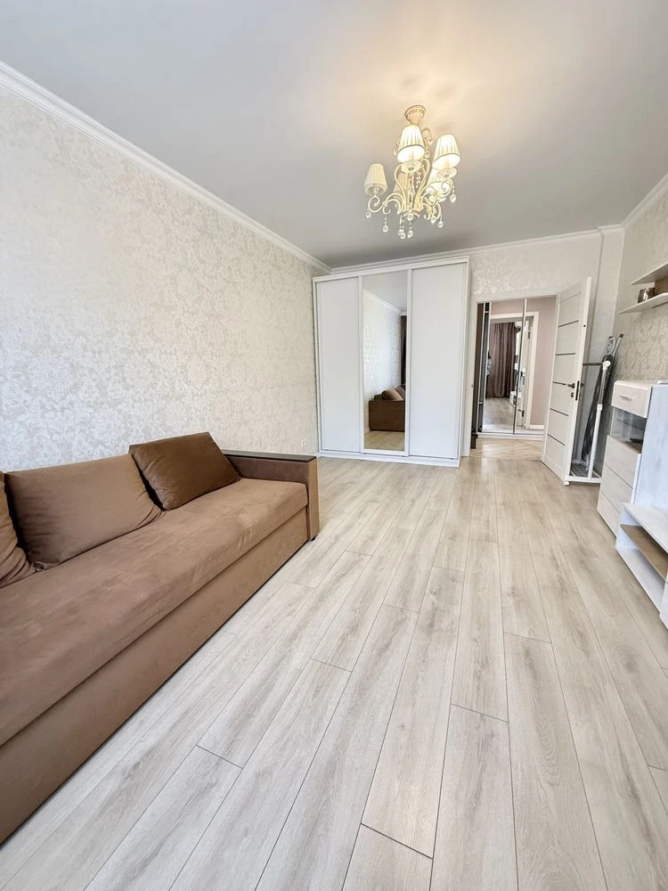 Two-bedroom apartment across from Central Park, Irpin