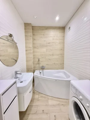 Two-bedroom apartment across from Central Park, Irpin