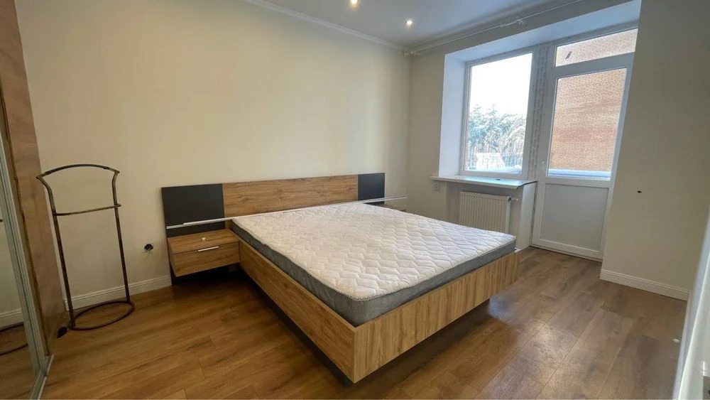 Prime Location! Sale of a 3-room apartment with renovation and a balcony