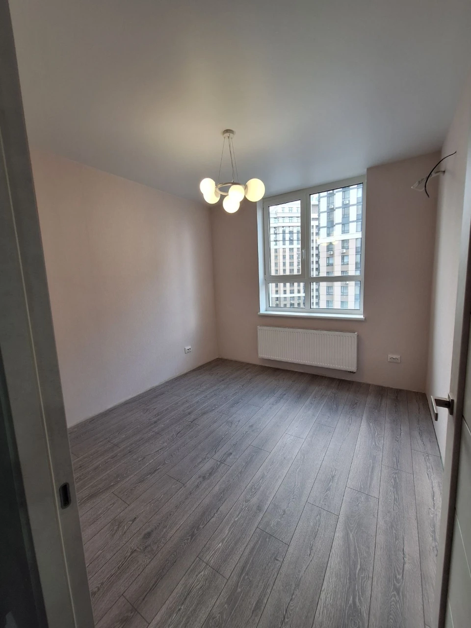 2-bedroom apartment with new renovation, 2% off! Certificate