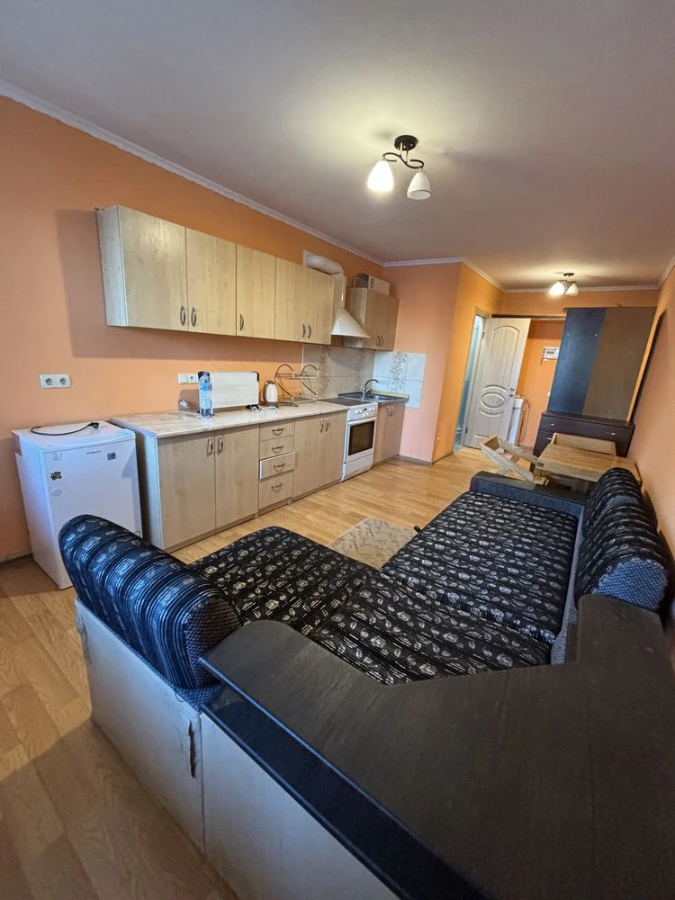 Apartment-studio for sale in a great location surrounded by fir trees