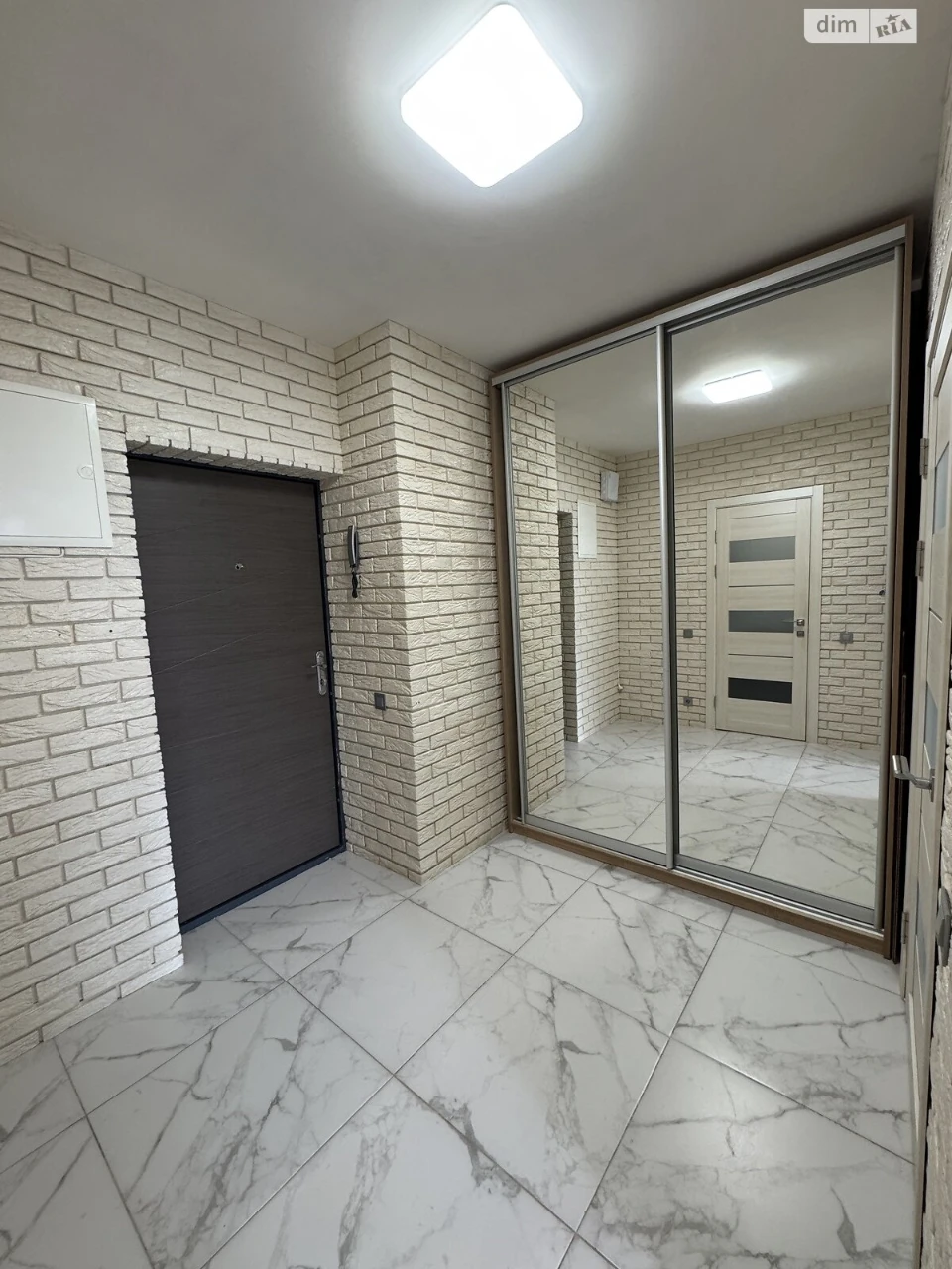 Apartment for Sale in Romaniyka