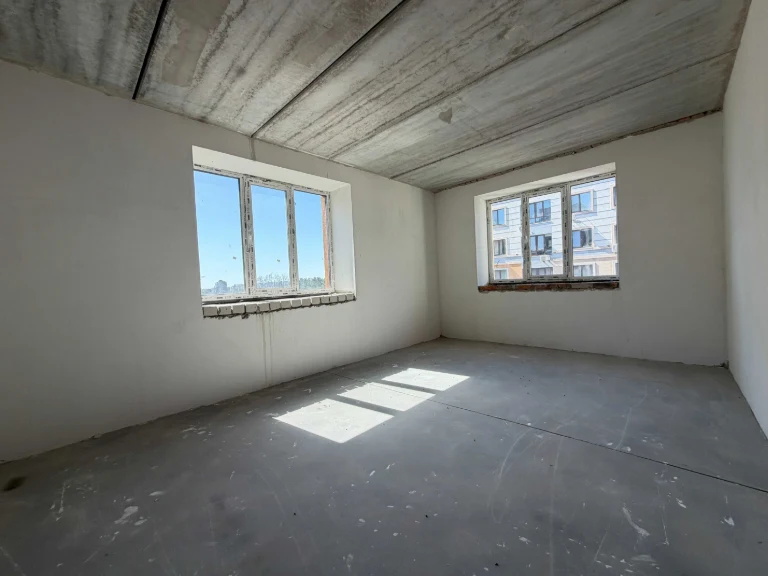 Two-room apartment in the city center! Programs available! No commission!