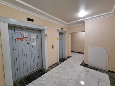 Central Park. For sale 1-bedroom 43sqm apartment with initial renovation