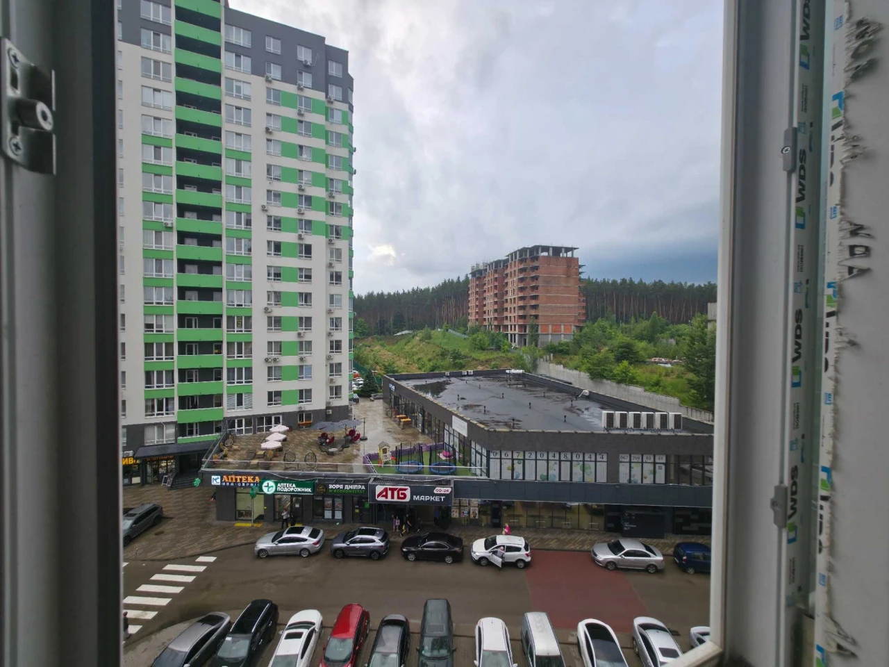 Central Park. For sale 1-bedroom 43sqm apartment with initial renovation