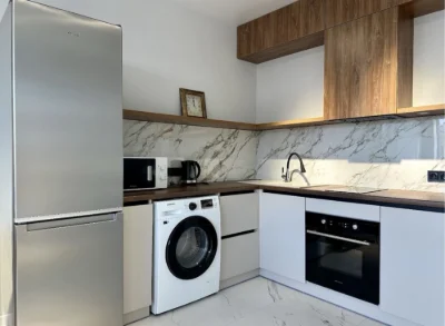 Spacious panoramic 2-bedroom apartment with new renovation in Central
