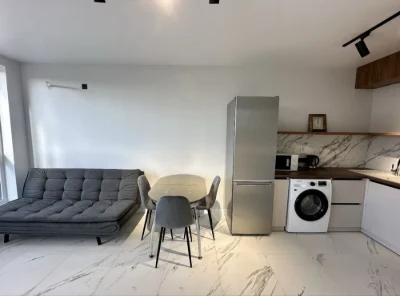Spacious panoramic 2-bedroom apartment with new renovation in Central
