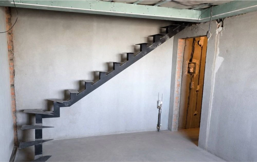 Certificate-Yes, 3-room apartment with Partial Renovation at a Good Price