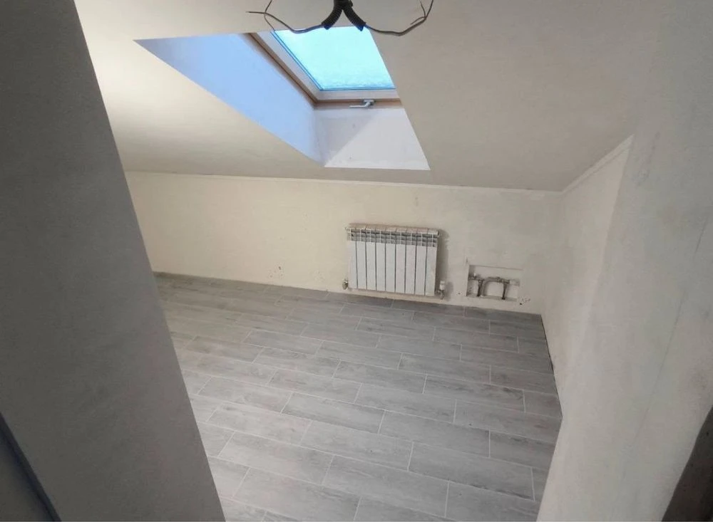 Certificate-Yes, 3-room apartment with Partial Renovation at a Good Price