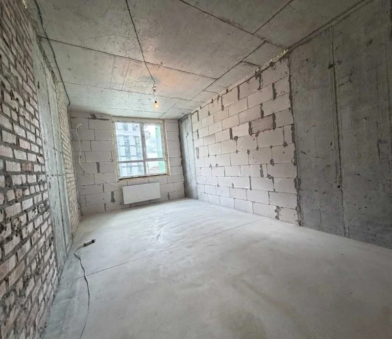 NO COMMISSION 2-bedroom apartment in City Park residential complex, near Central Park