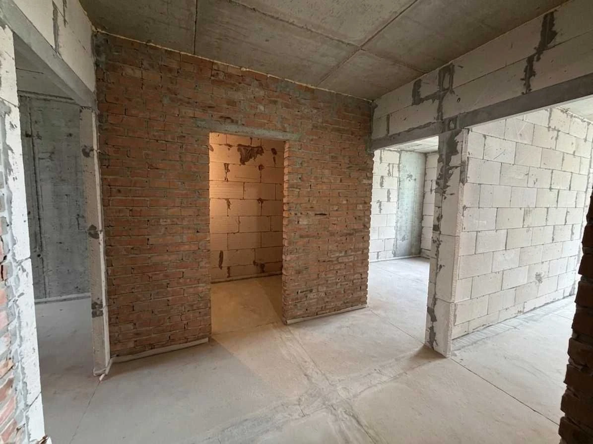 NO COMMISSION 2-bedroom apartment in City Park residential complex, near Central Park