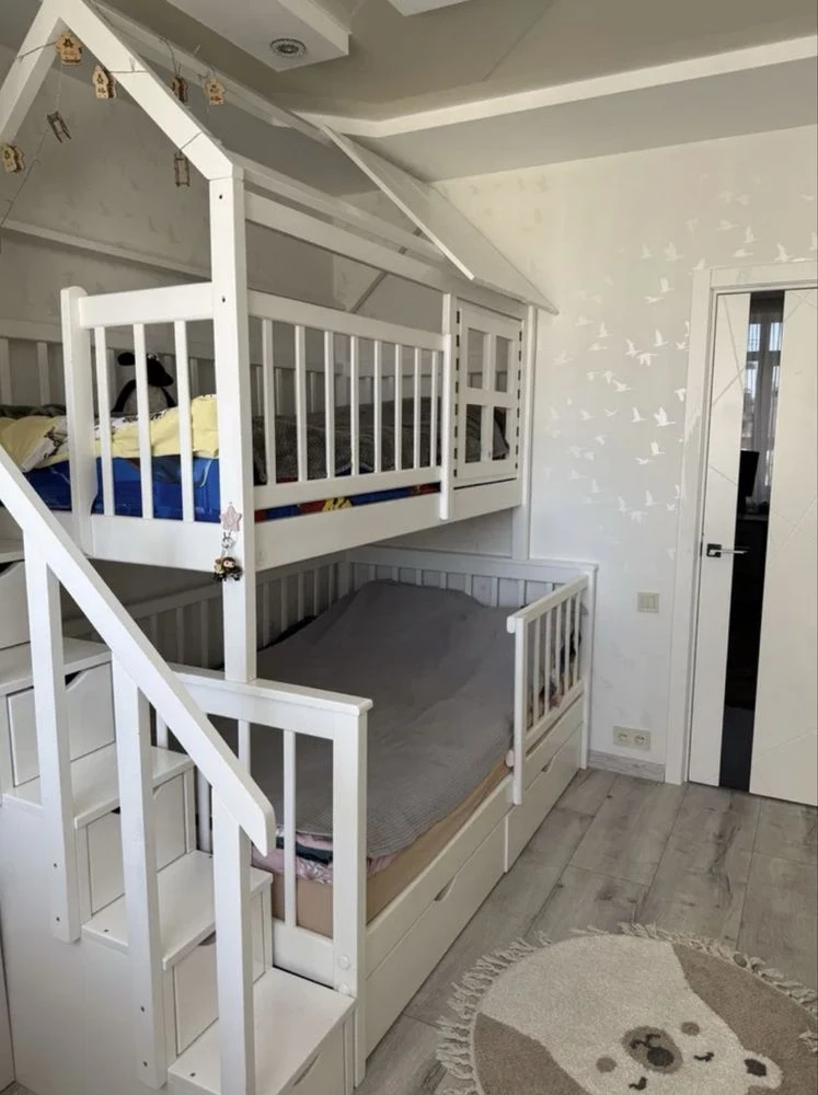 3 room apartment with Quality Renovation in a Developed Area! No Commission