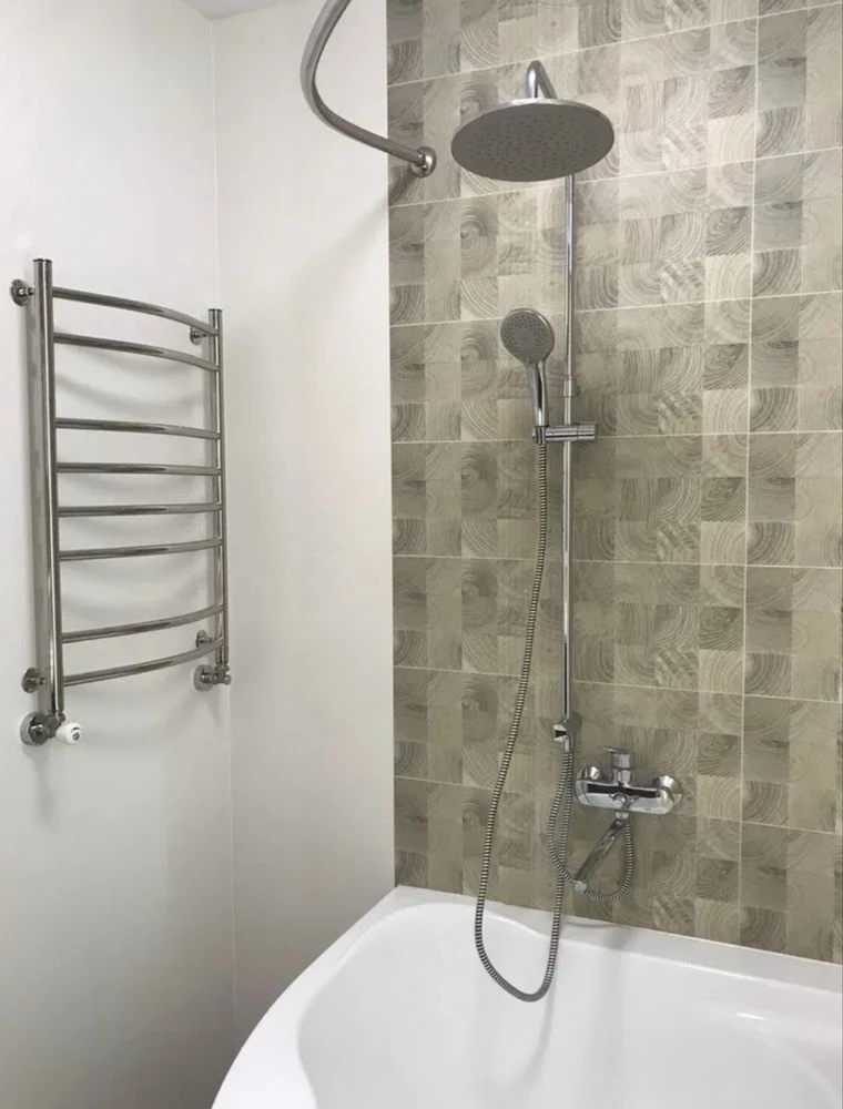 3 room apartment with Quality Renovation in a Developed Area! No Commission