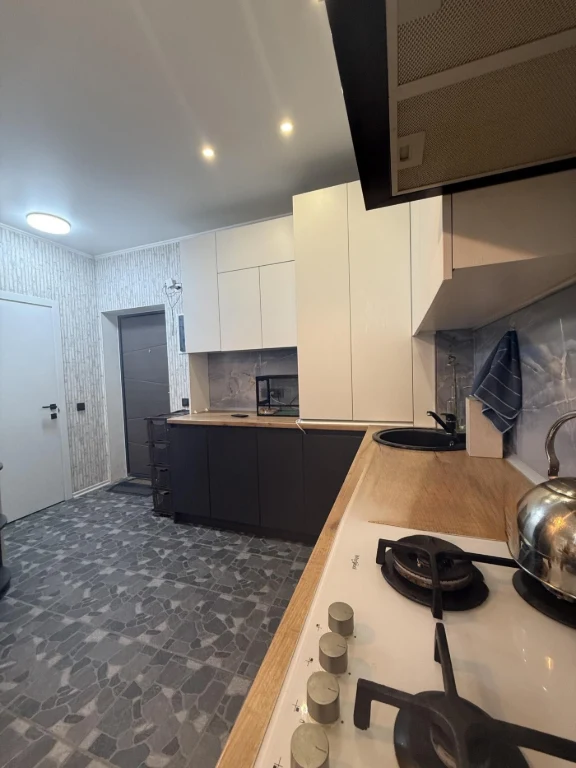 For Sale, Fully Furnished Apartment