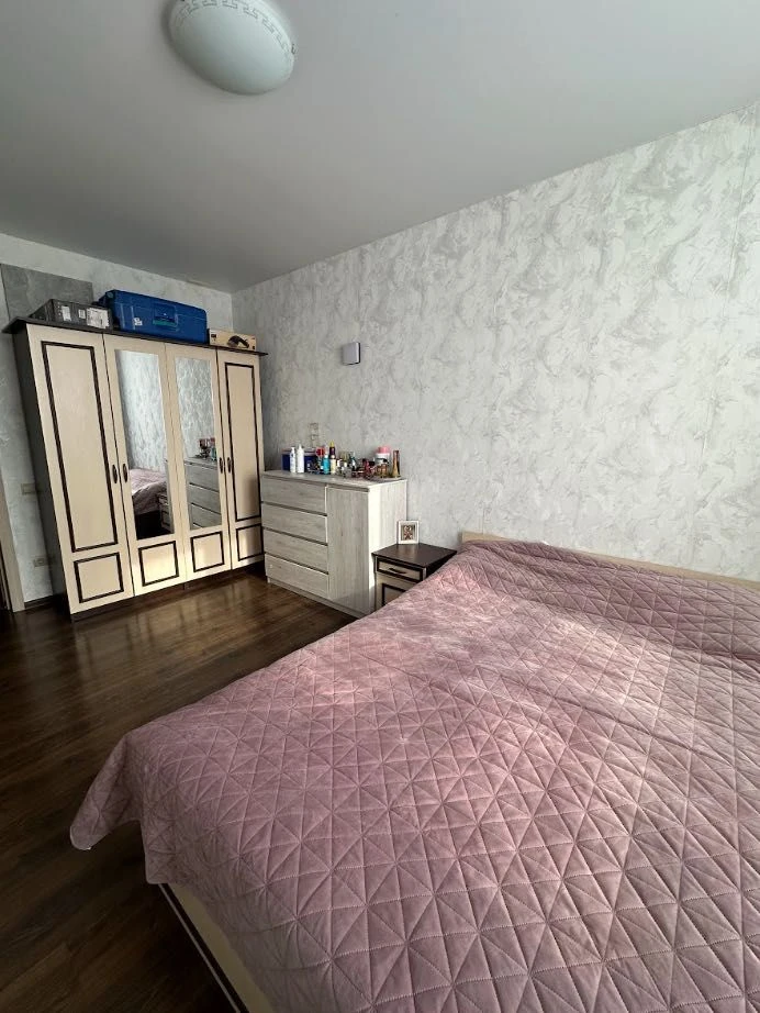 SELLING!! Euro-2 room apartment renovated! Individual