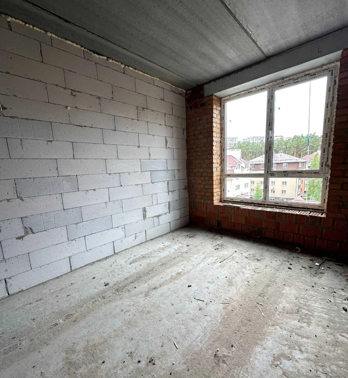 One-bedroom apartment near Central Park in Irpin – wonderful